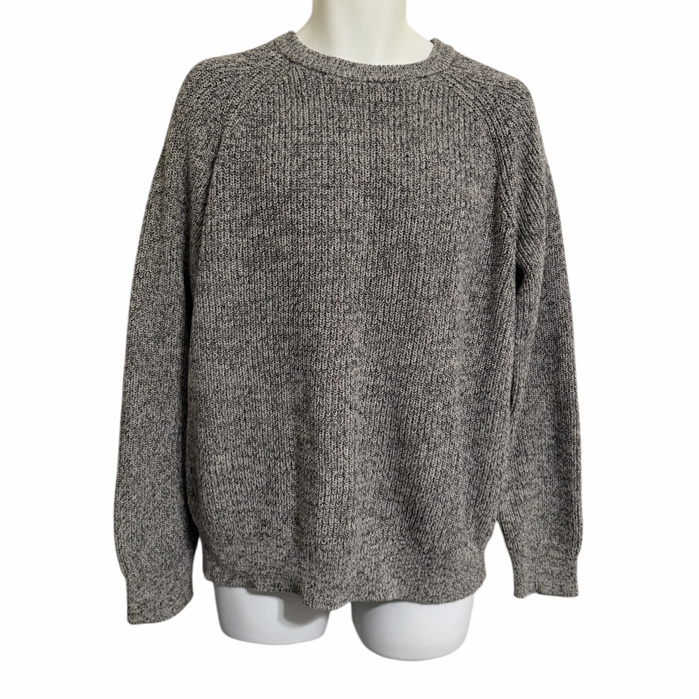 Old Navy Men's Off-White and Black Crewneck Sweater